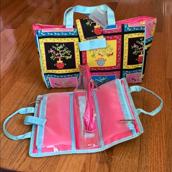 Cosmetic Bag - Picture 3 of 4